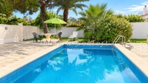 piscina detalle casa en eucalipto poble nou del delta amposta immoconfort